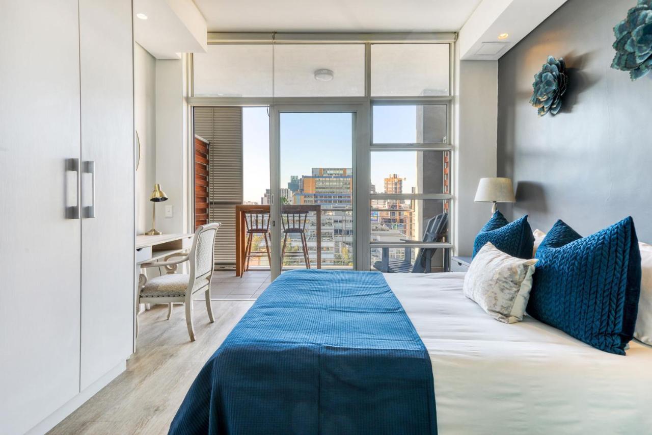 Backup-power Elegant Ny Balcony * Cape Town